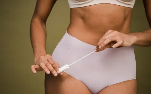 Intimpflege während der Periode: Wie sanfte Hygiene das Wohlbefinden an allen Tagen unterstützt